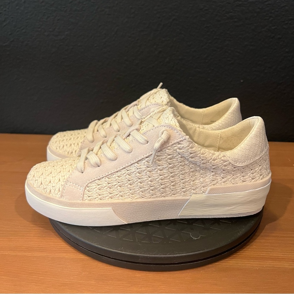 Dolce Vita Zina Sandstone Crochet Knit Ivory Lace Up Women’s Sneakers Size 6